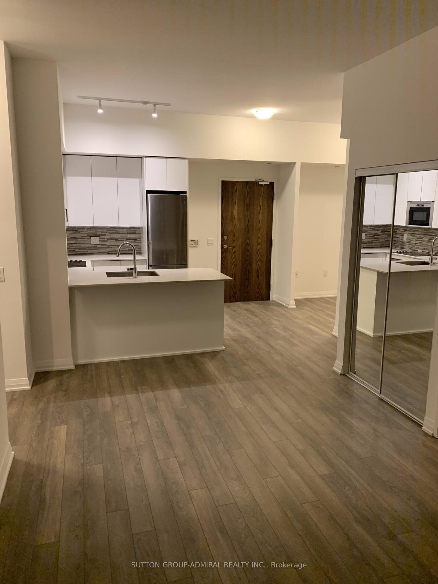 99 Eagle Rock Way Unit 829 photo 4
