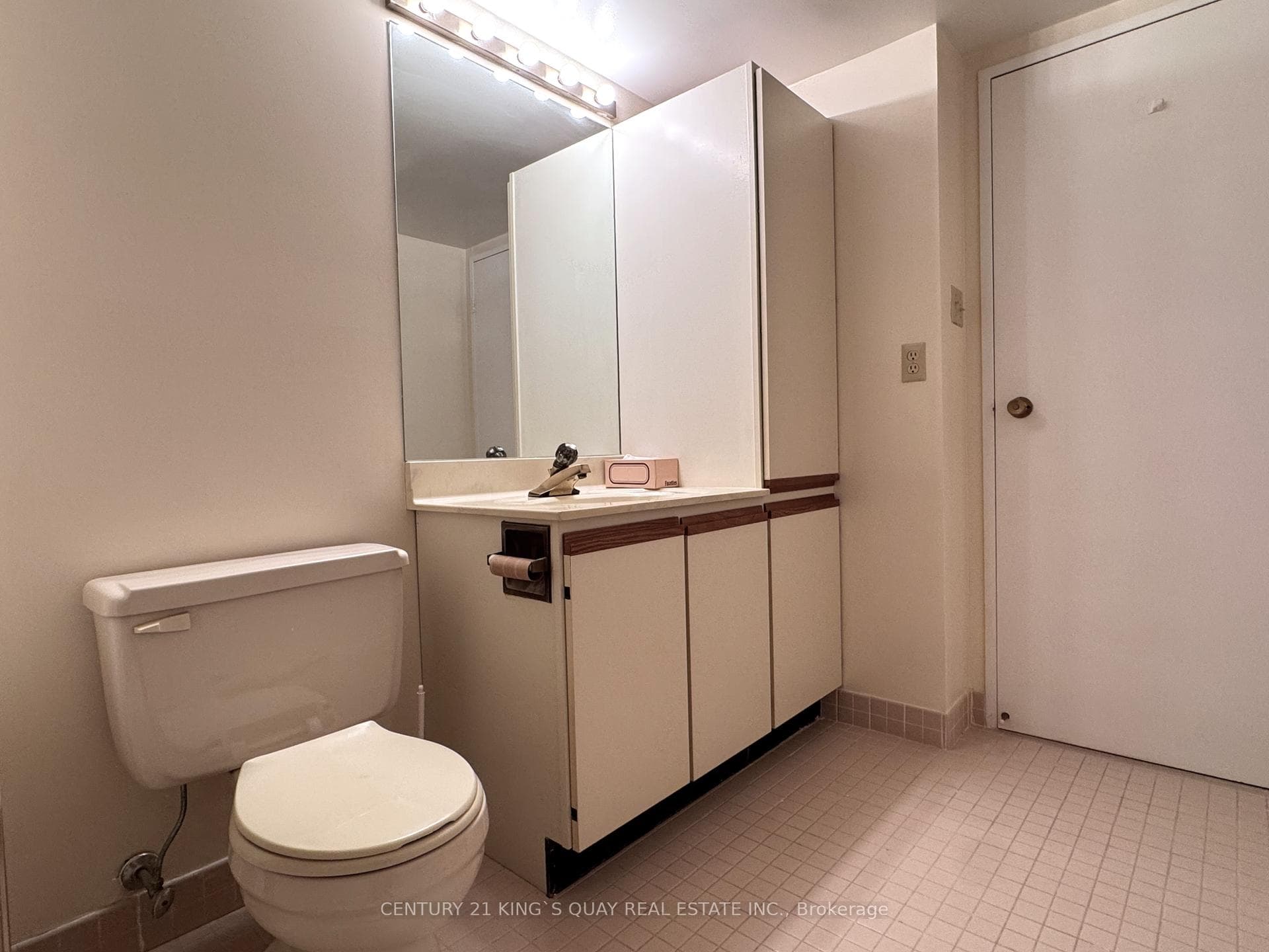 4 PIECE 2ND BATHROOM