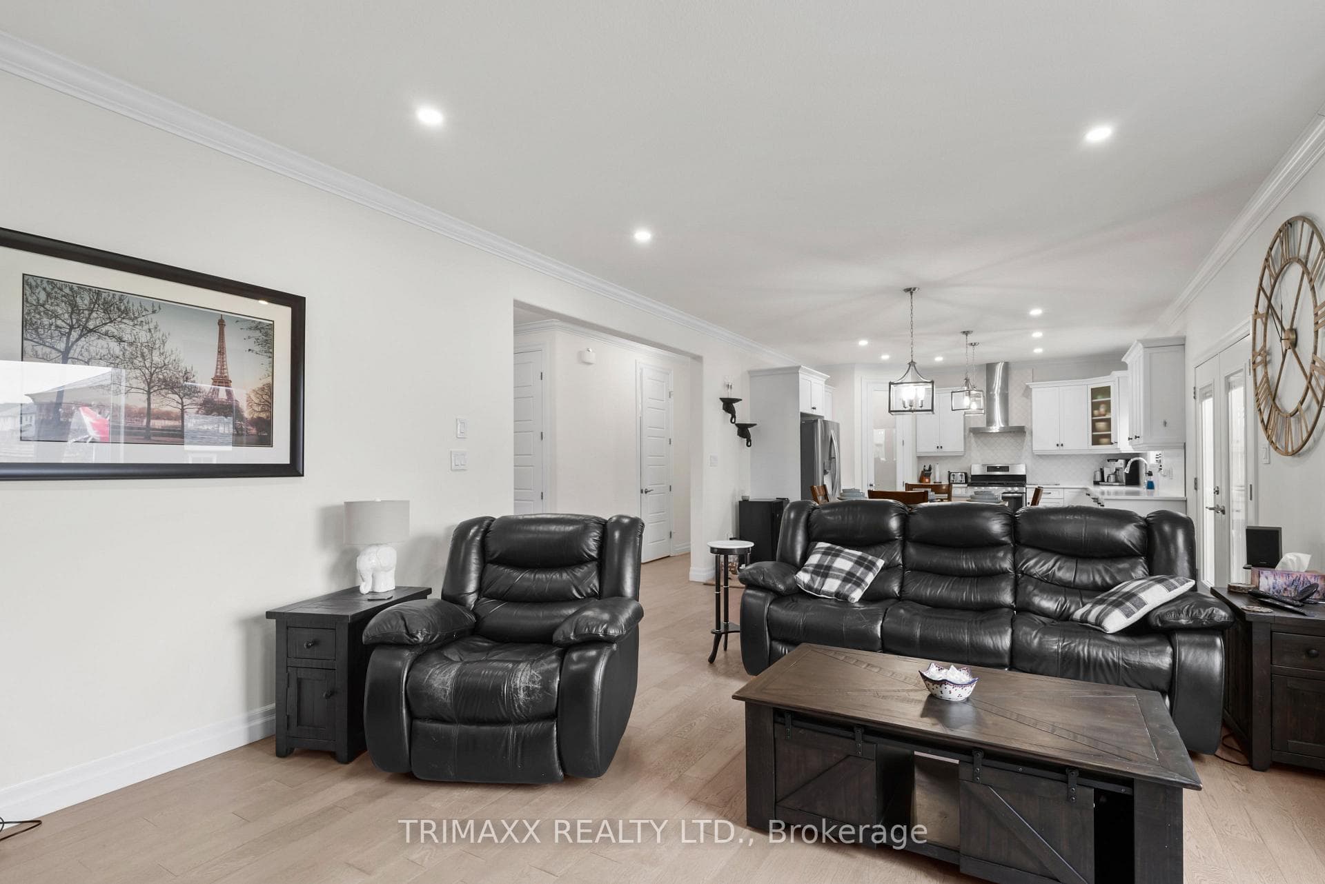 31 Thames Springs Crescent photo 8