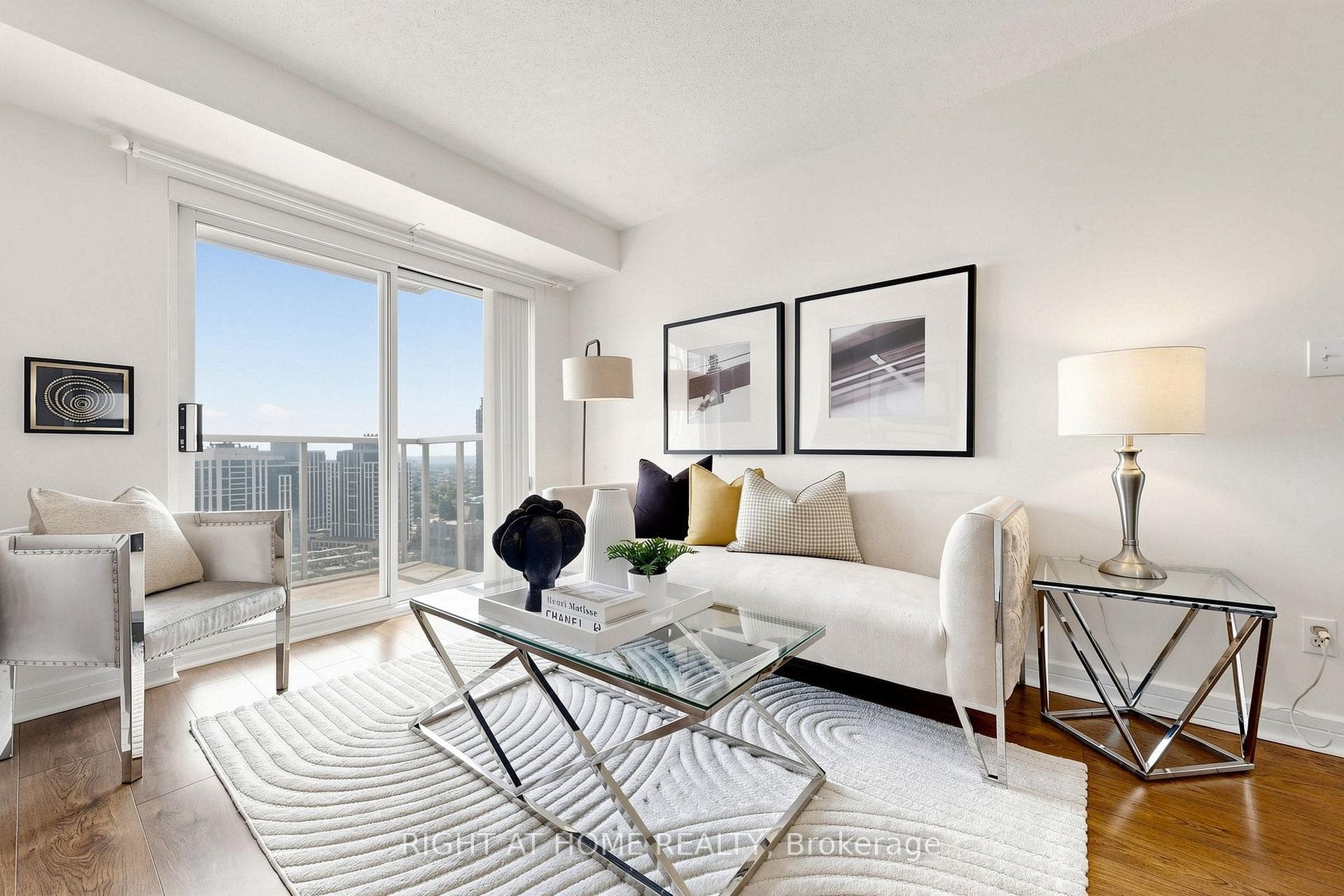 18 Harrison Garden Boulevard Unit 2308 photo 2