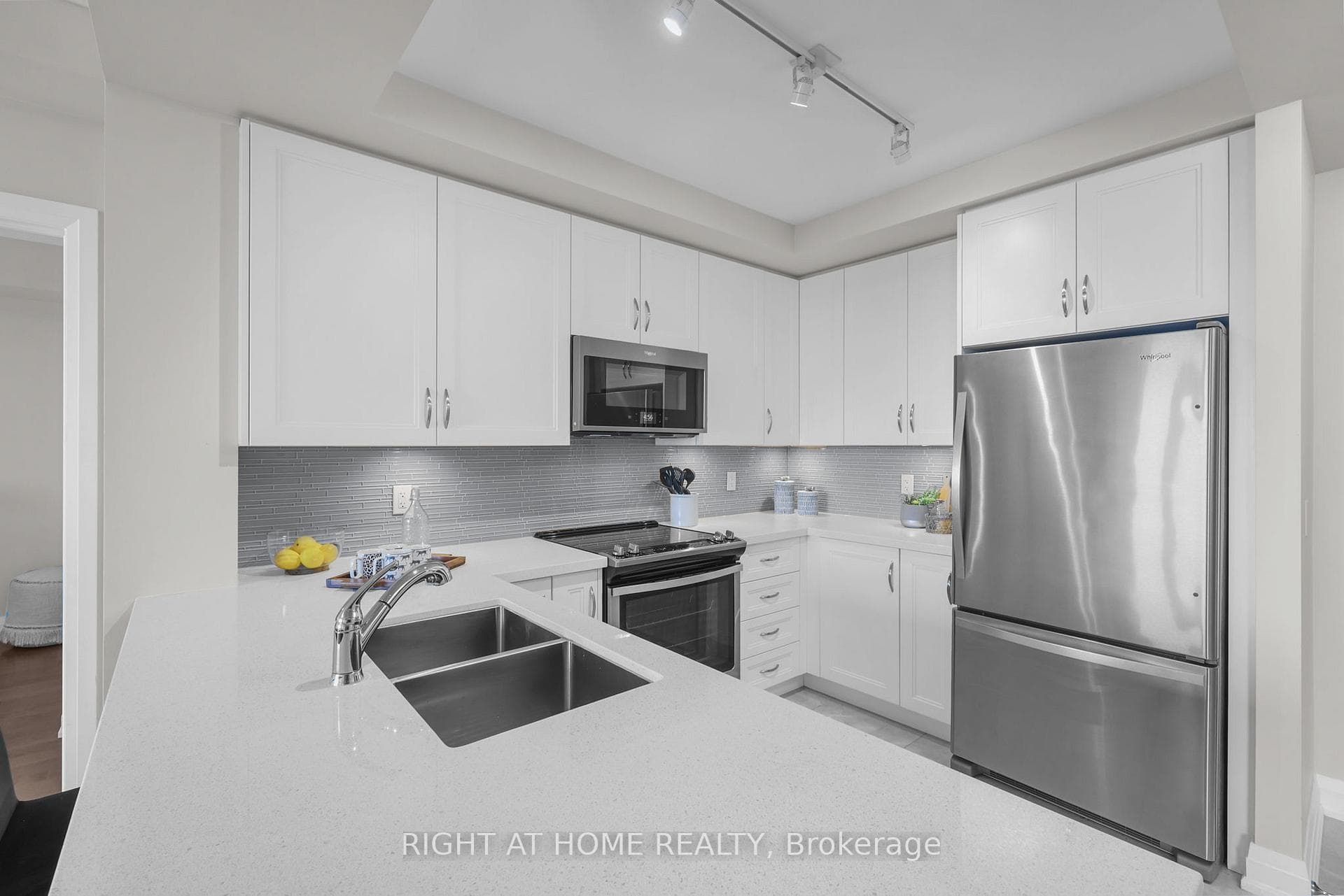 25 Baker Hill Boulevard Unit 522 photo 20