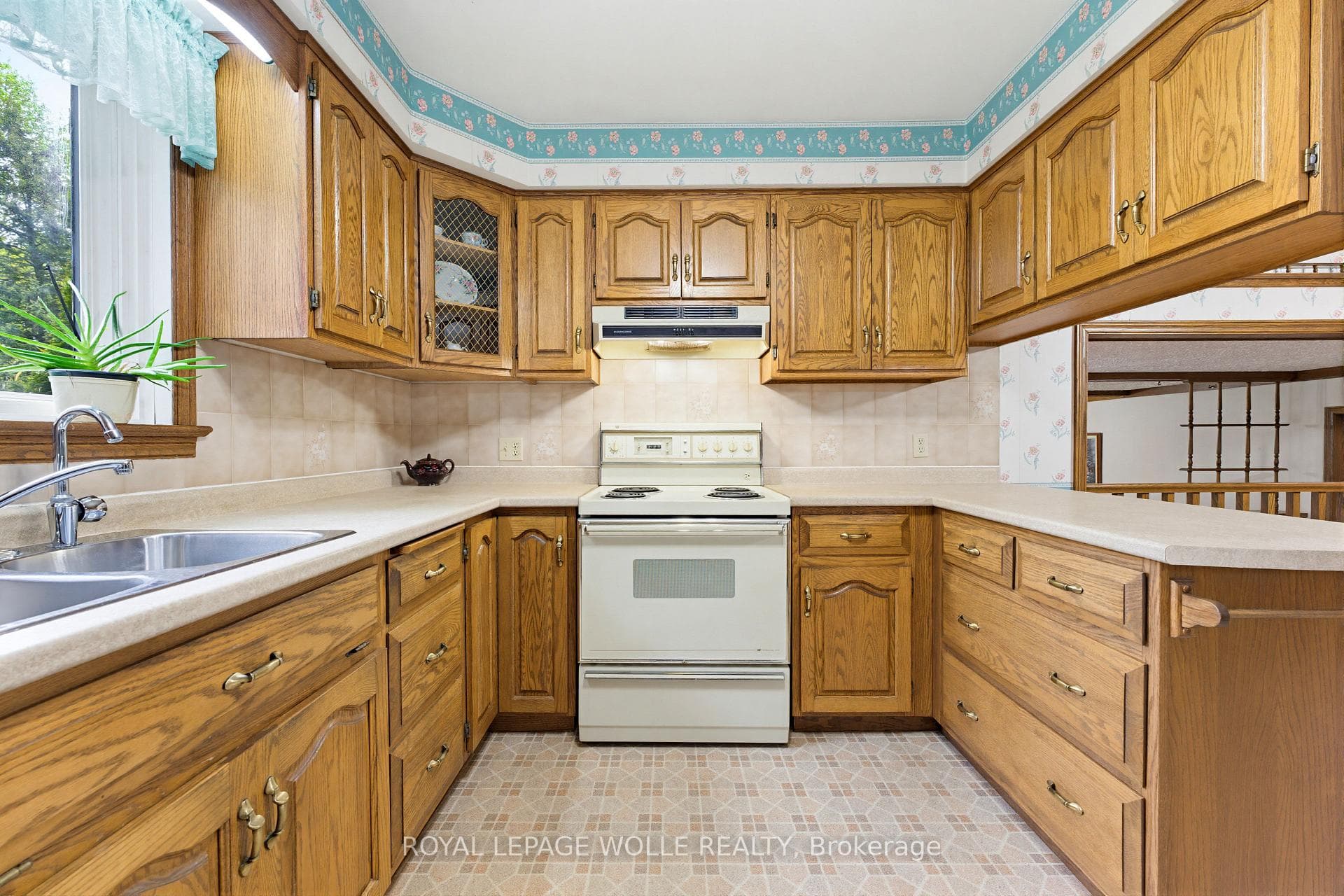 64 Hilltop Court photo 12