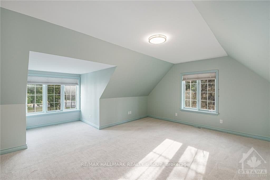 26 KAYMAR Drive photo 19