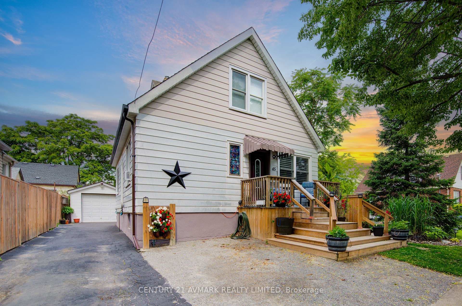 45 Cosby Avenue photo 1