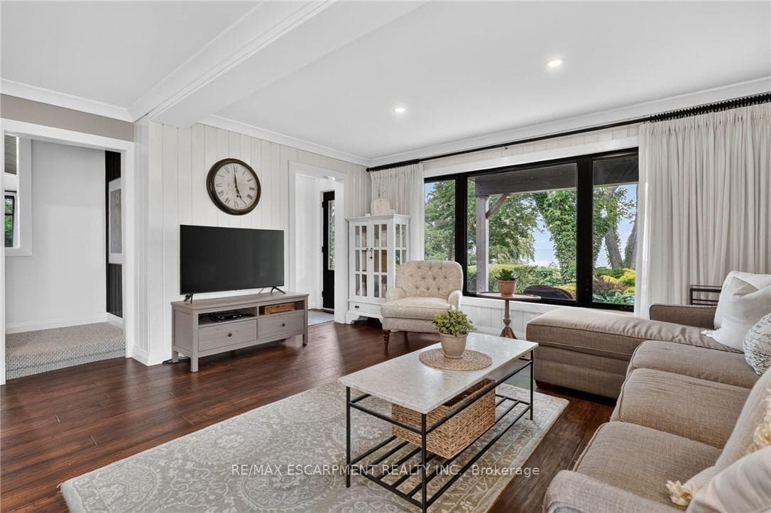 3754 LAKESHORE Road photo 12