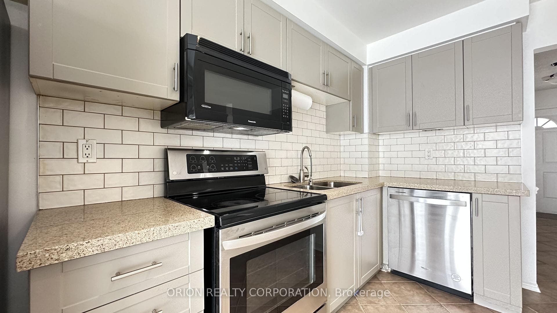 1264 Coleman Court photo 4