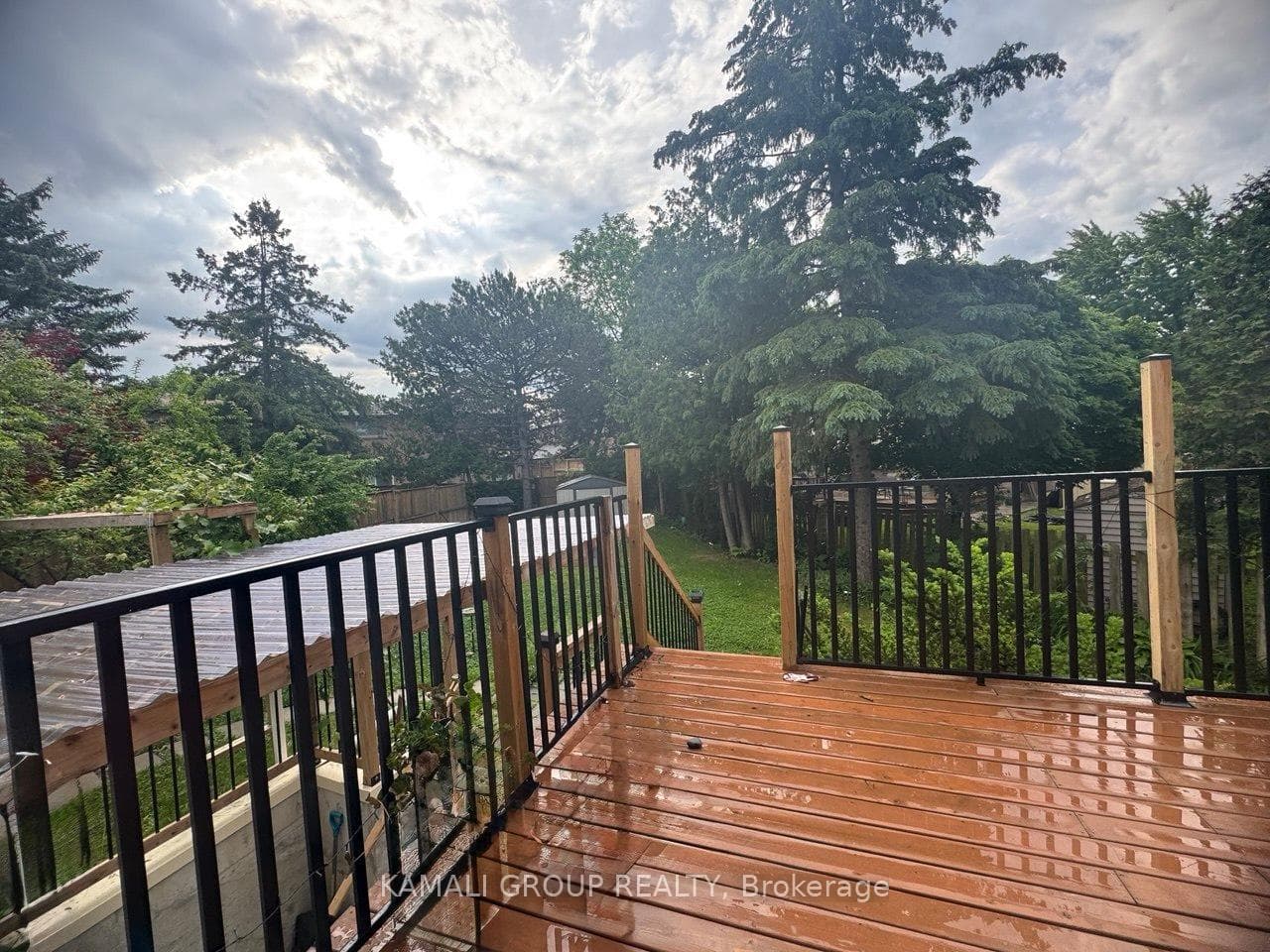 24 Valhalla Court photo 1