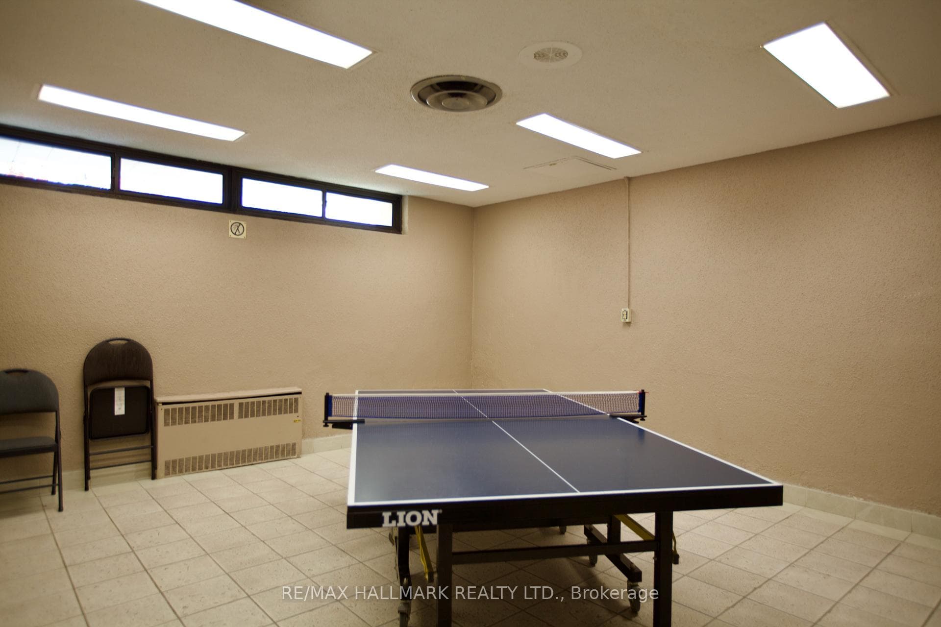 260 Seneca Hill Drive Unit PH8 photo 13