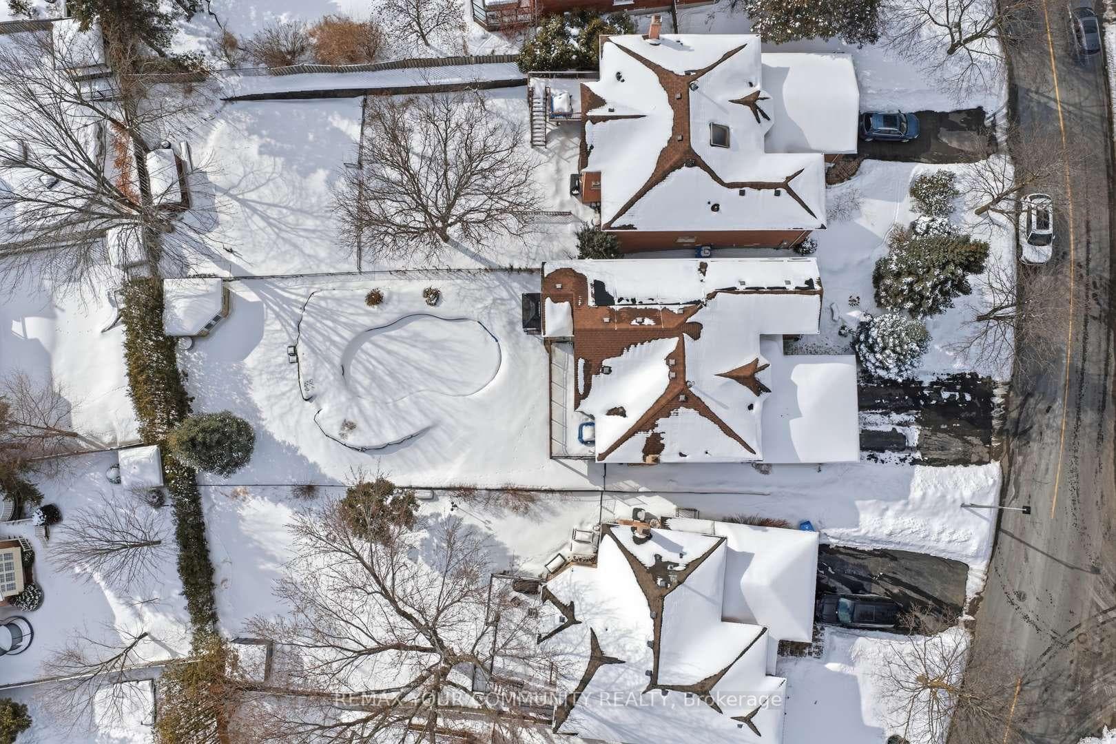 331 Kennedy Street photo 2