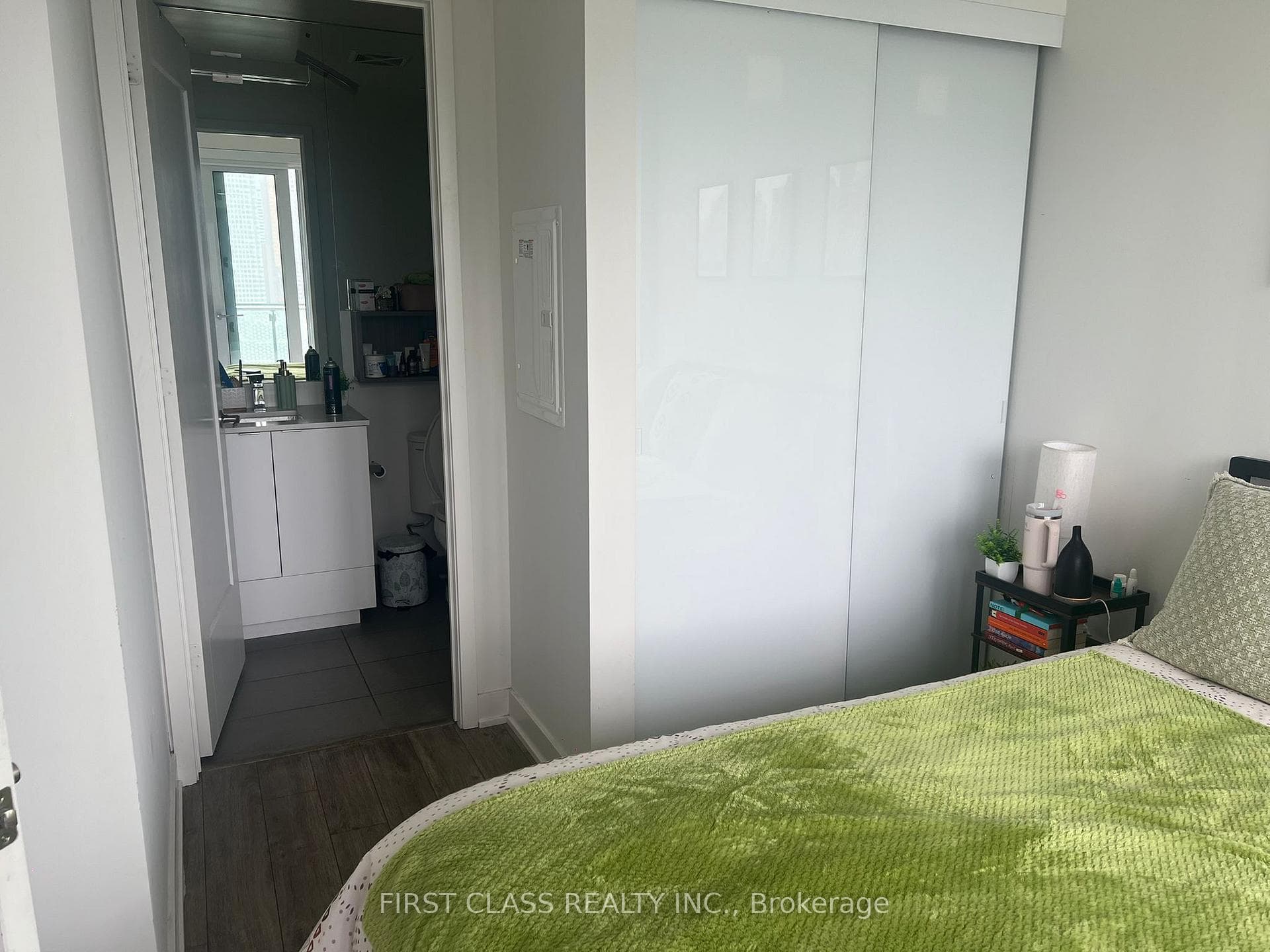 135 Lower Sherbourne Street Unit 2933W photo 7