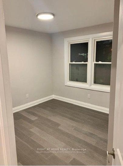 442 Broadway Avenue Unit Upper photo 10