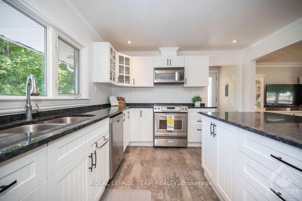 60 RIVER Road photo 11