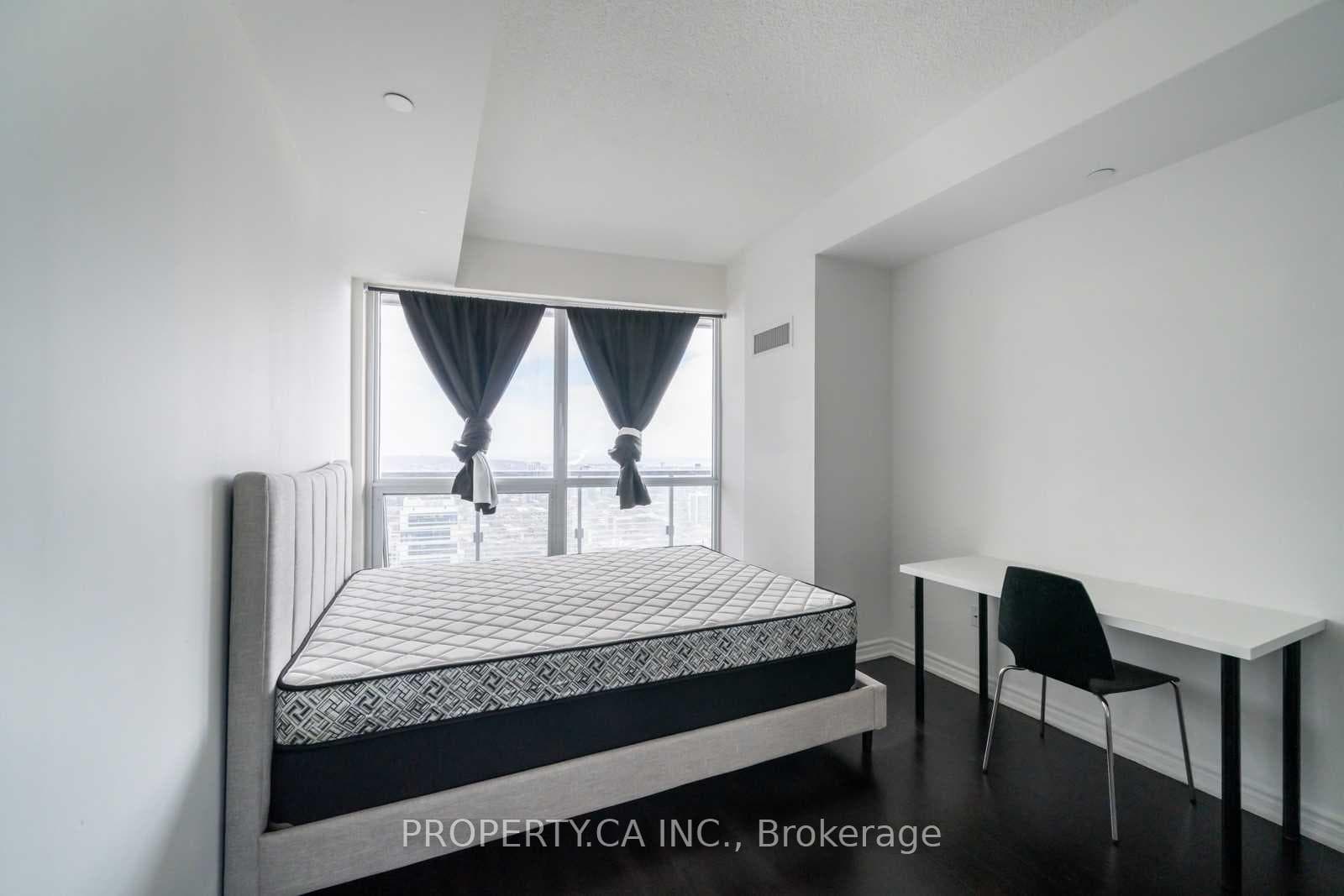 386 Yonge Street Unit 4403 photo 21