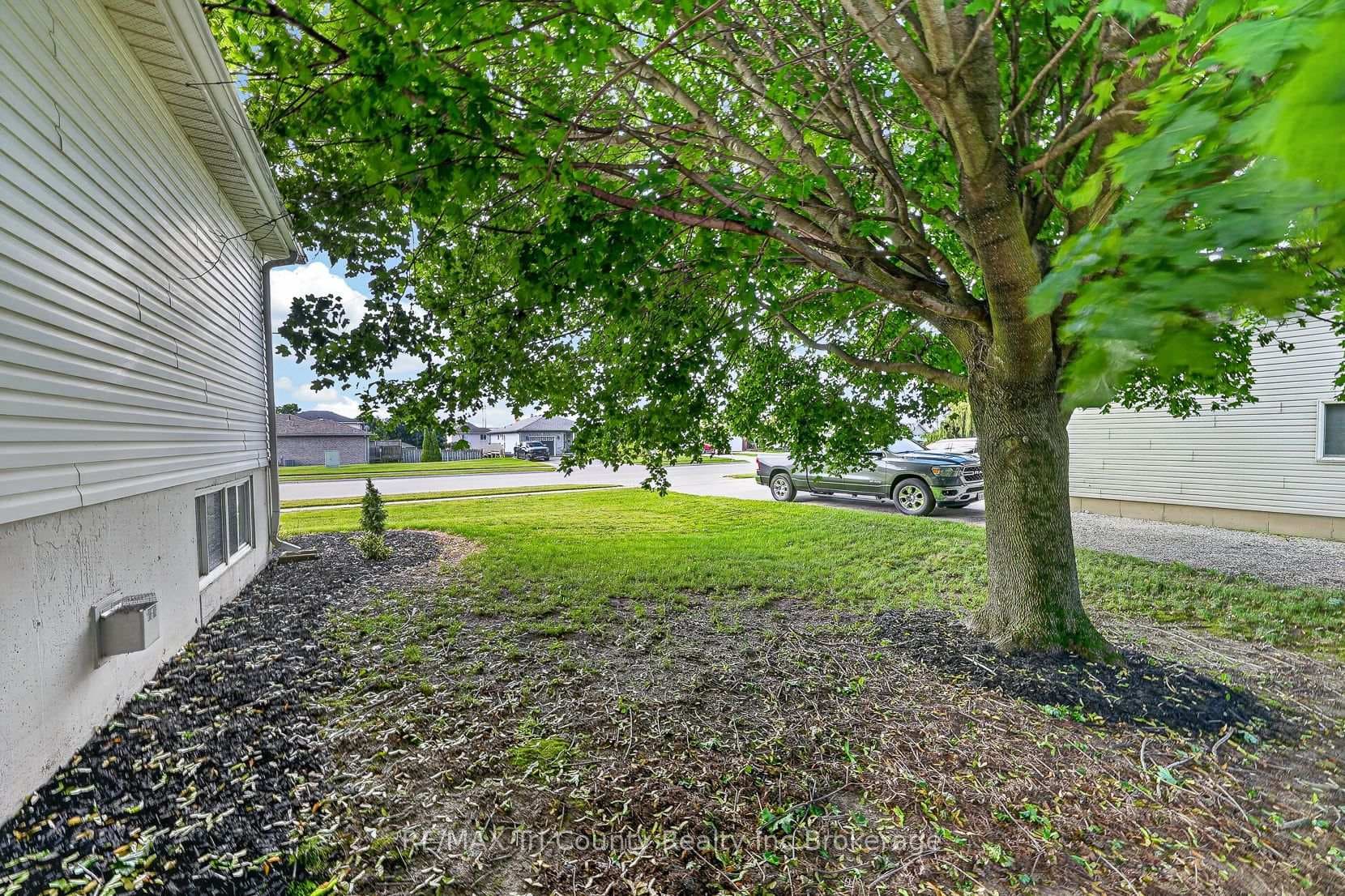 67 Beckett Boulevard photo 37