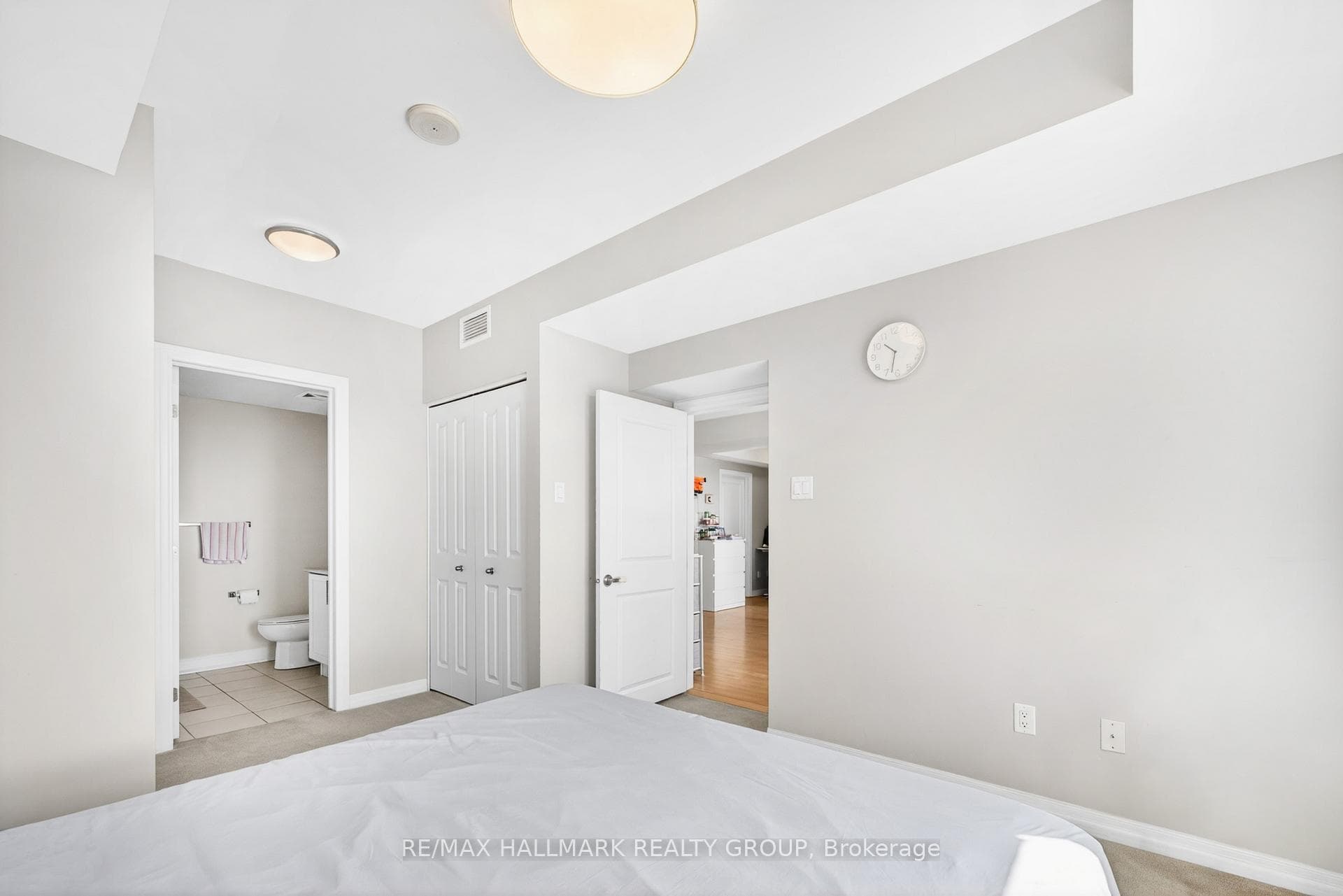 195 Besserer Street Unit 2602 photo 20