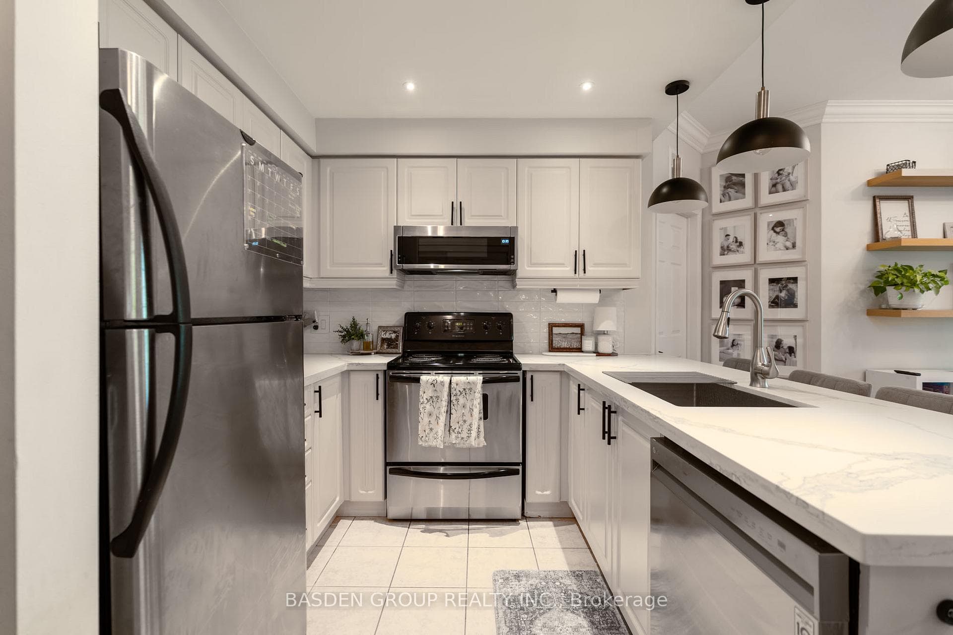 1 Maison Parc Court Unit 309 photo 8