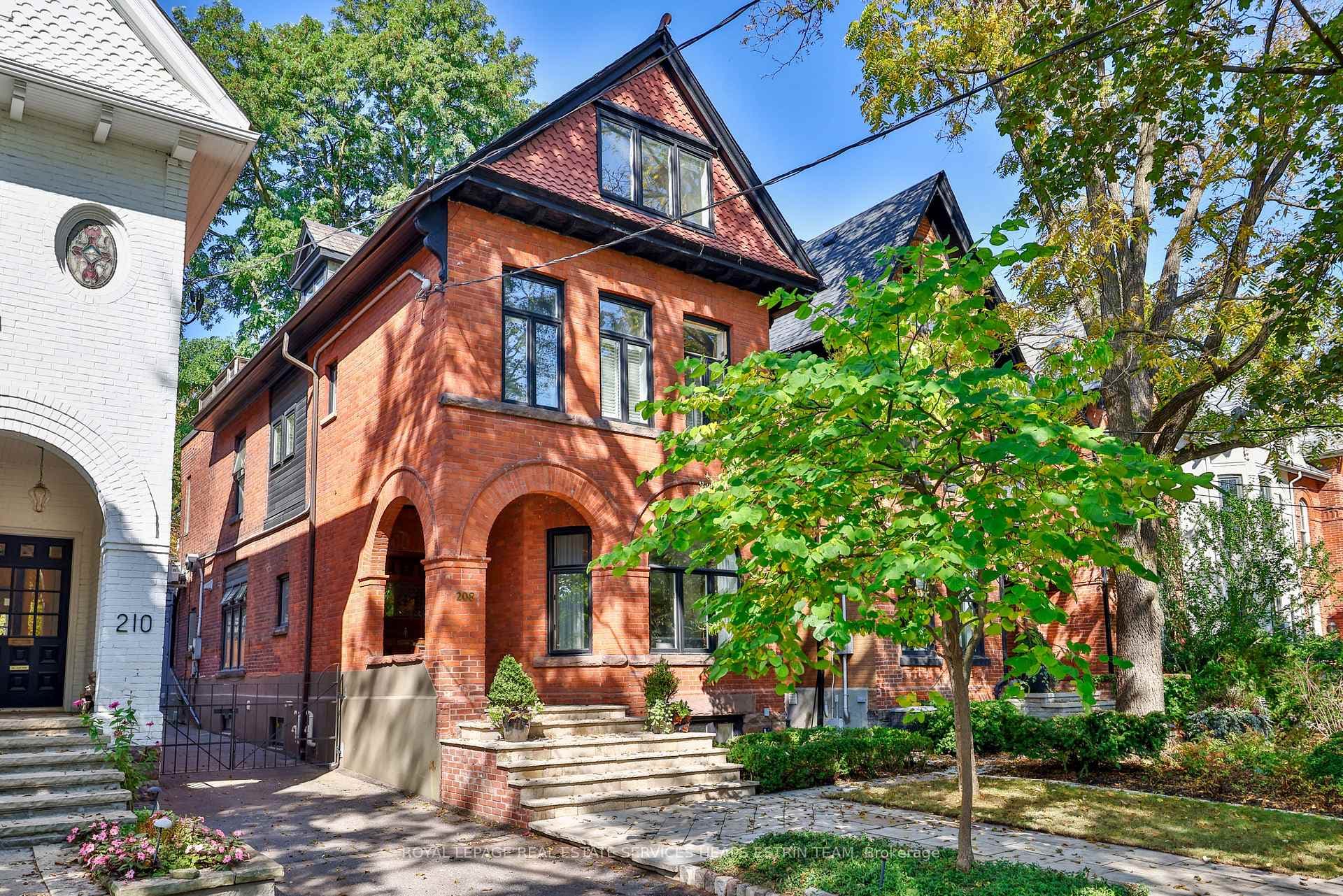 208 Cottingham Street photo 1