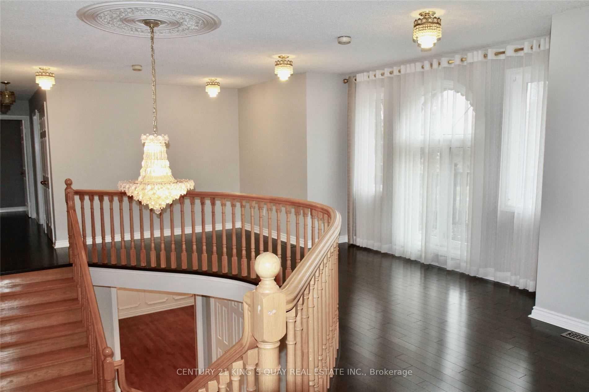 36 Personna Boulevard photo 25