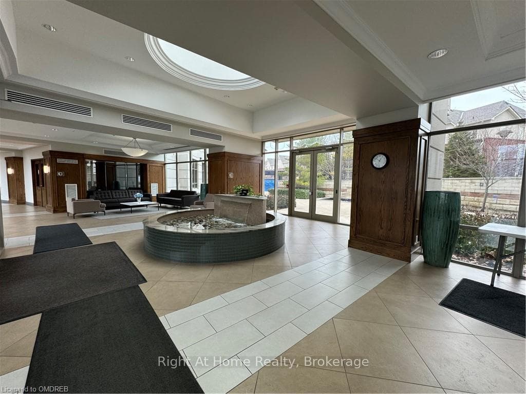2379 CENTRAL PARK Drive Unit 706 photo 9