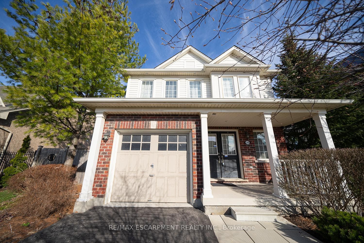308 Blackburn Drive photo 5