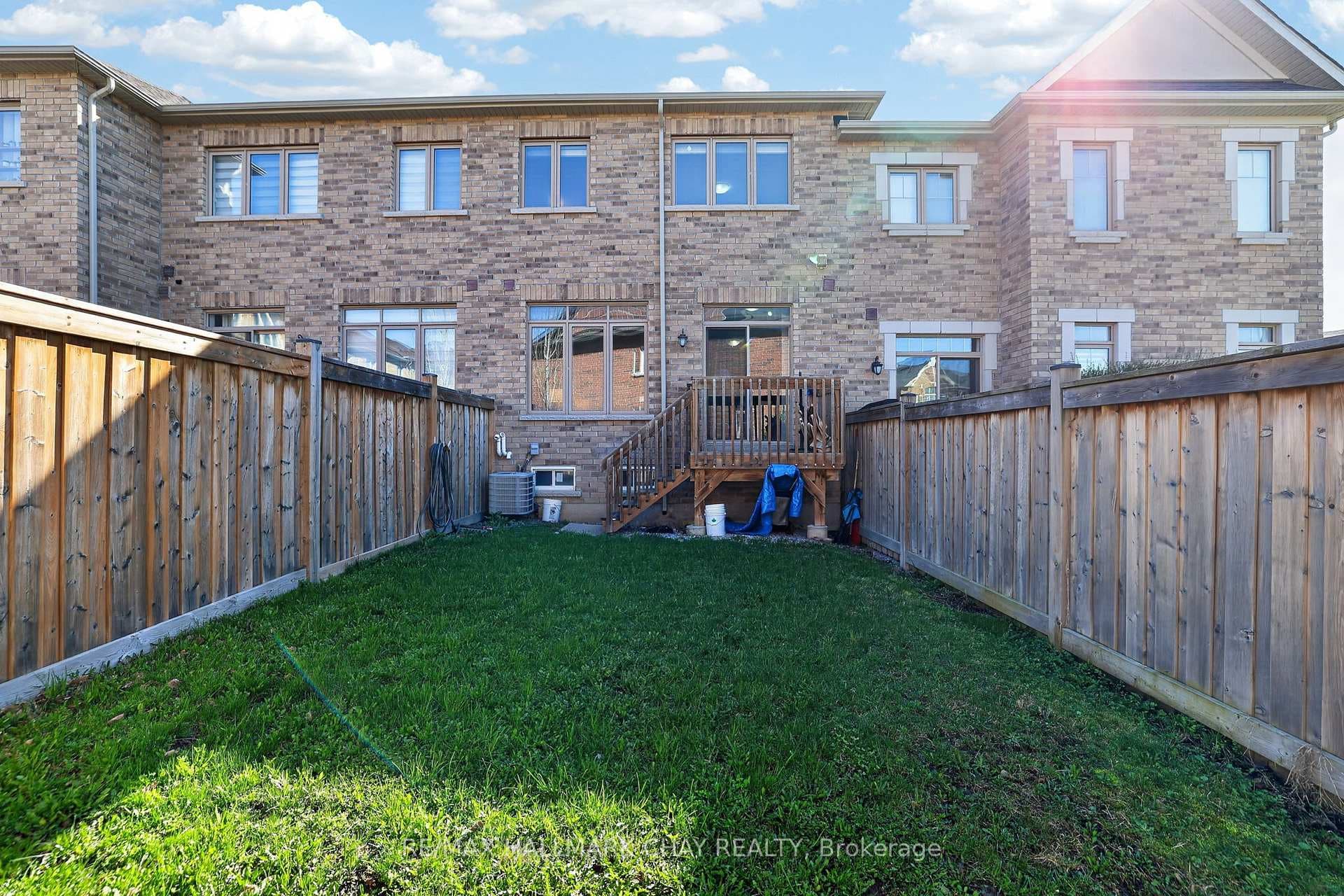 62 Fortis Crescent photo 34