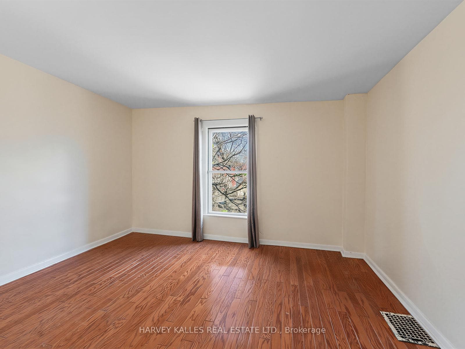 258 Harbord Street photo 19