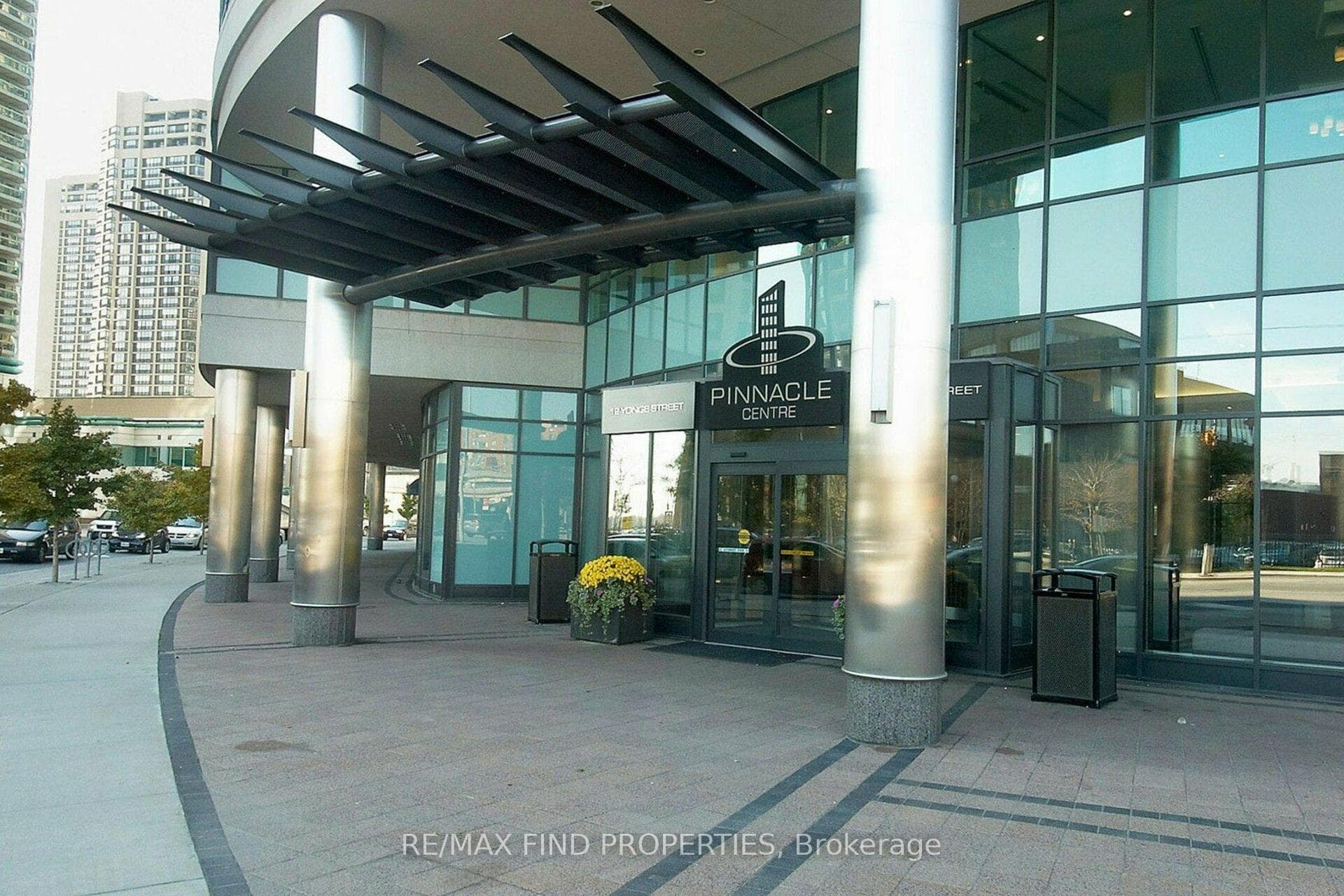 12 Yonge Street Unit 1505 photo 3
