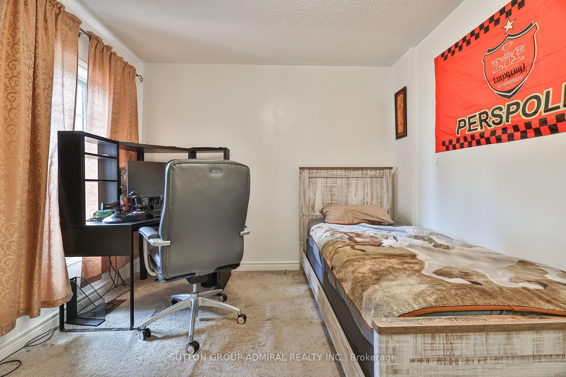 72 Addison Street photo 15