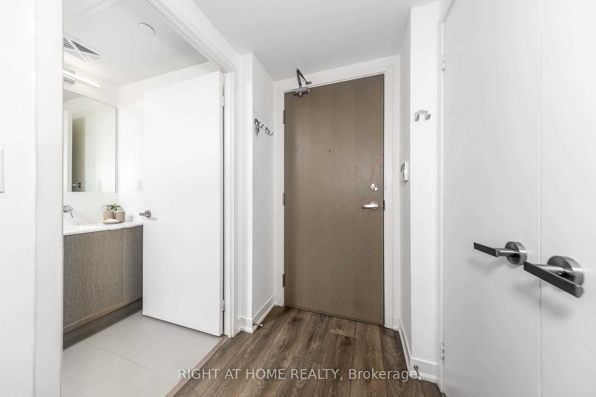 100 Harbour Street Unit 1408 photo 2