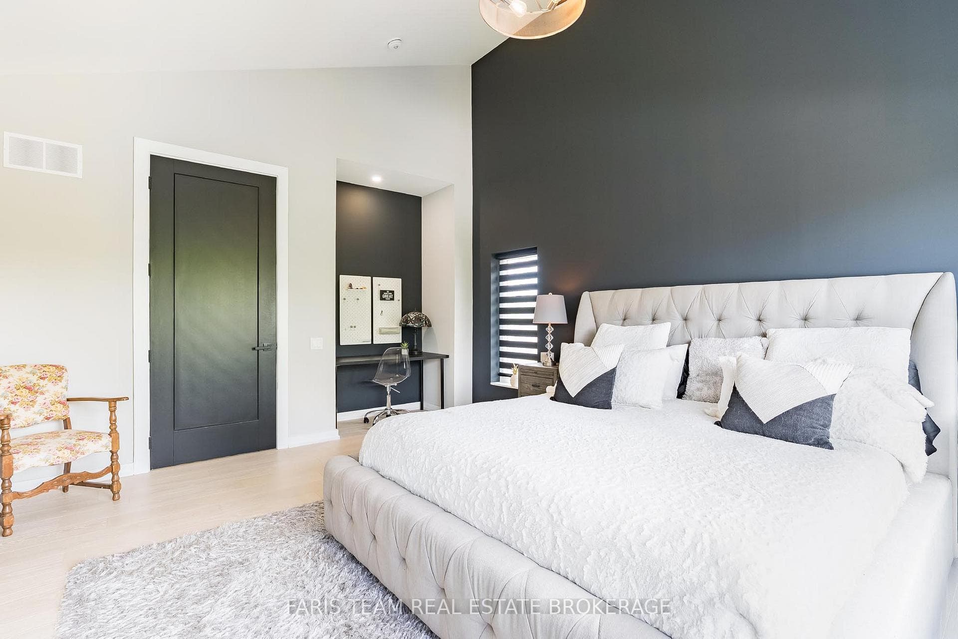 24 Grace Avenue photo 26