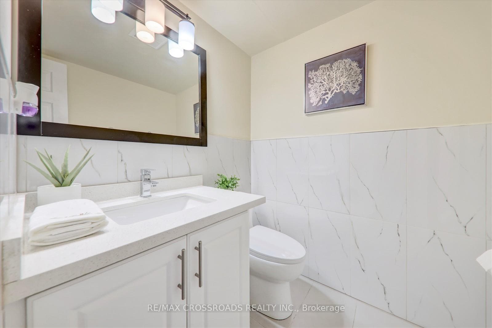 99 Blackwell Avenue Unit 807 photo 18
