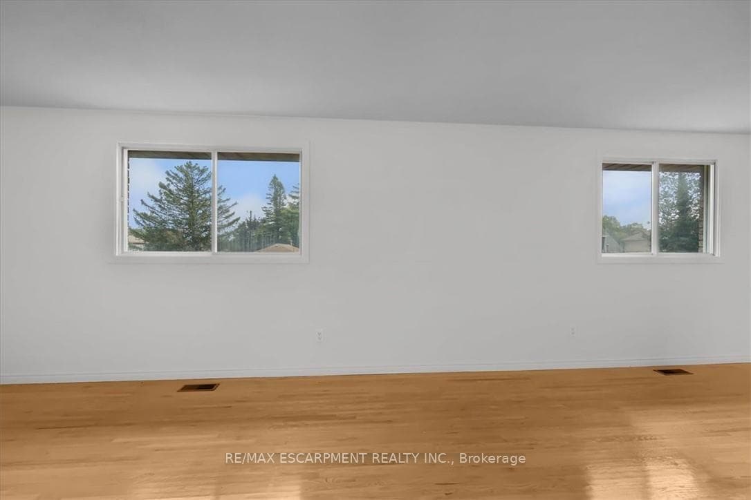 345 BERKINDALE Drive photo 21