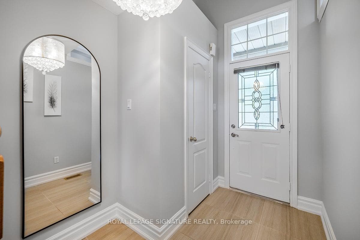 162 Parktree Drive photo 3