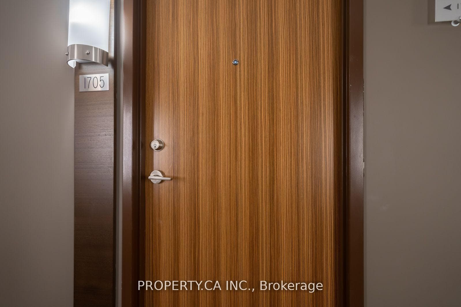 1048 Broadview Avenue Unit 1705 photo 15