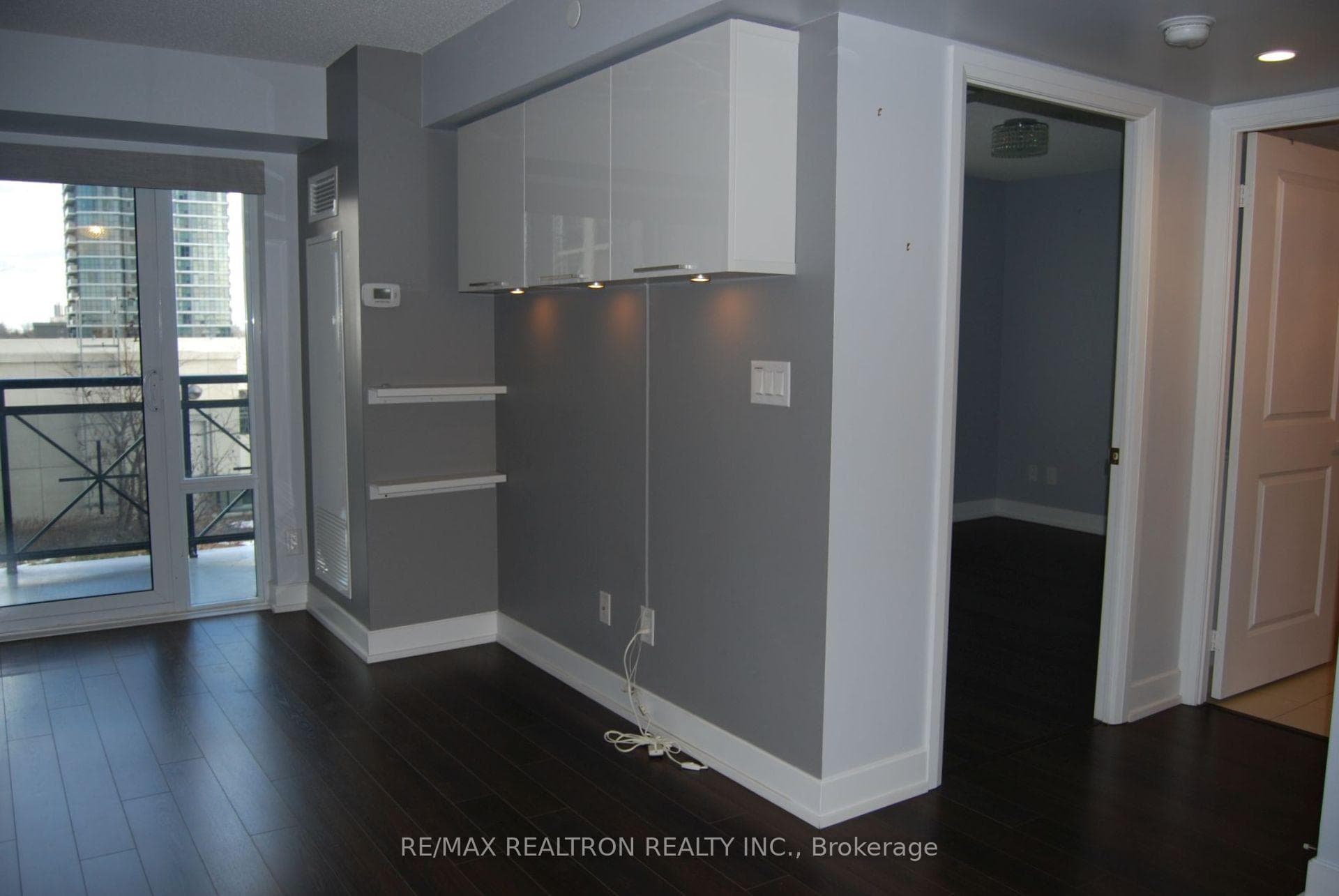 6 Eva Road Unit 405 photo 11
