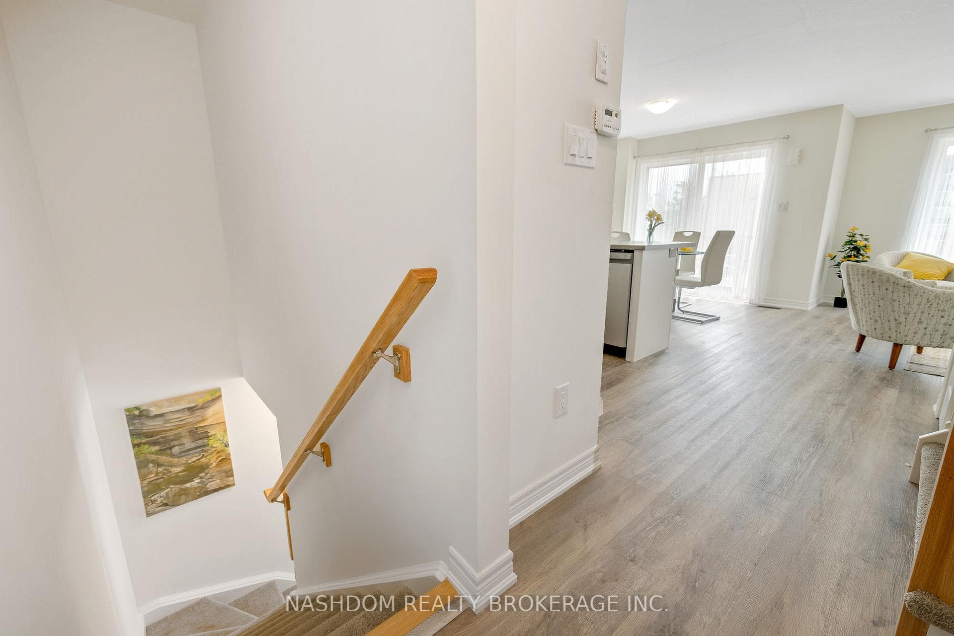 13 Roxanne Drive Unit 121 photo 7