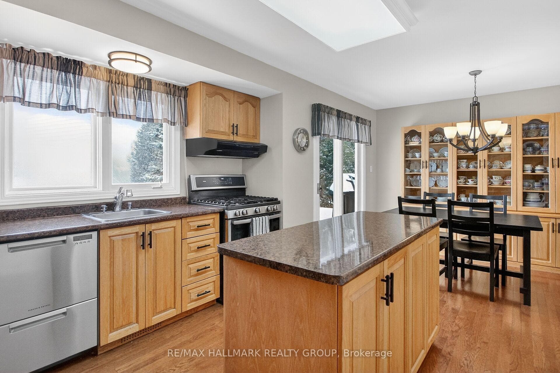 80 Maitland Street photo 14