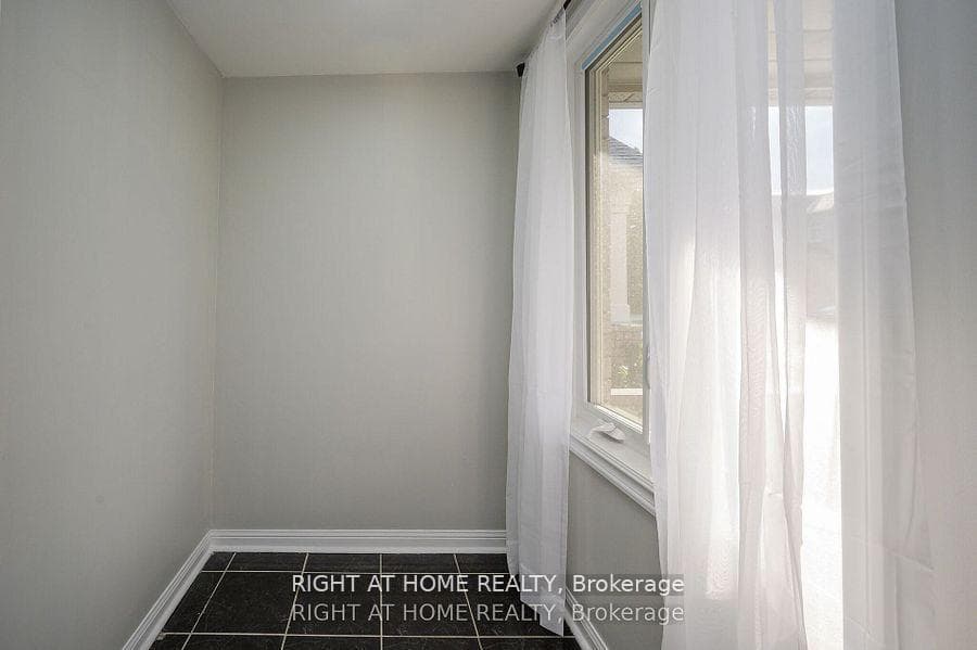 1724 Samuelson Circle photo 6