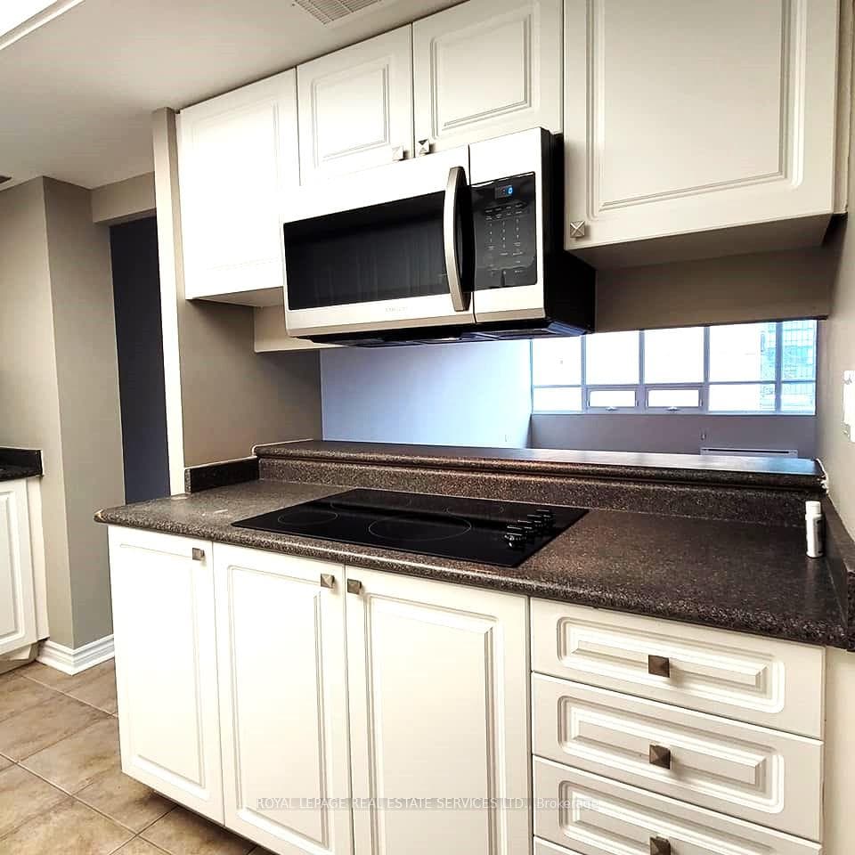 71 Charles Street Unit 401 photo 8