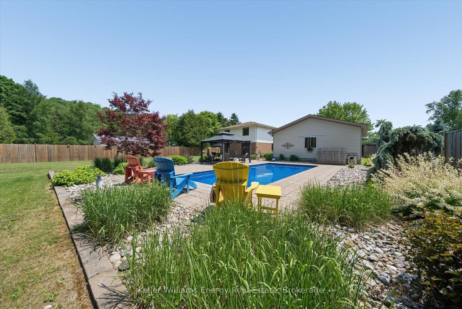 8280 Albert Court photo 39