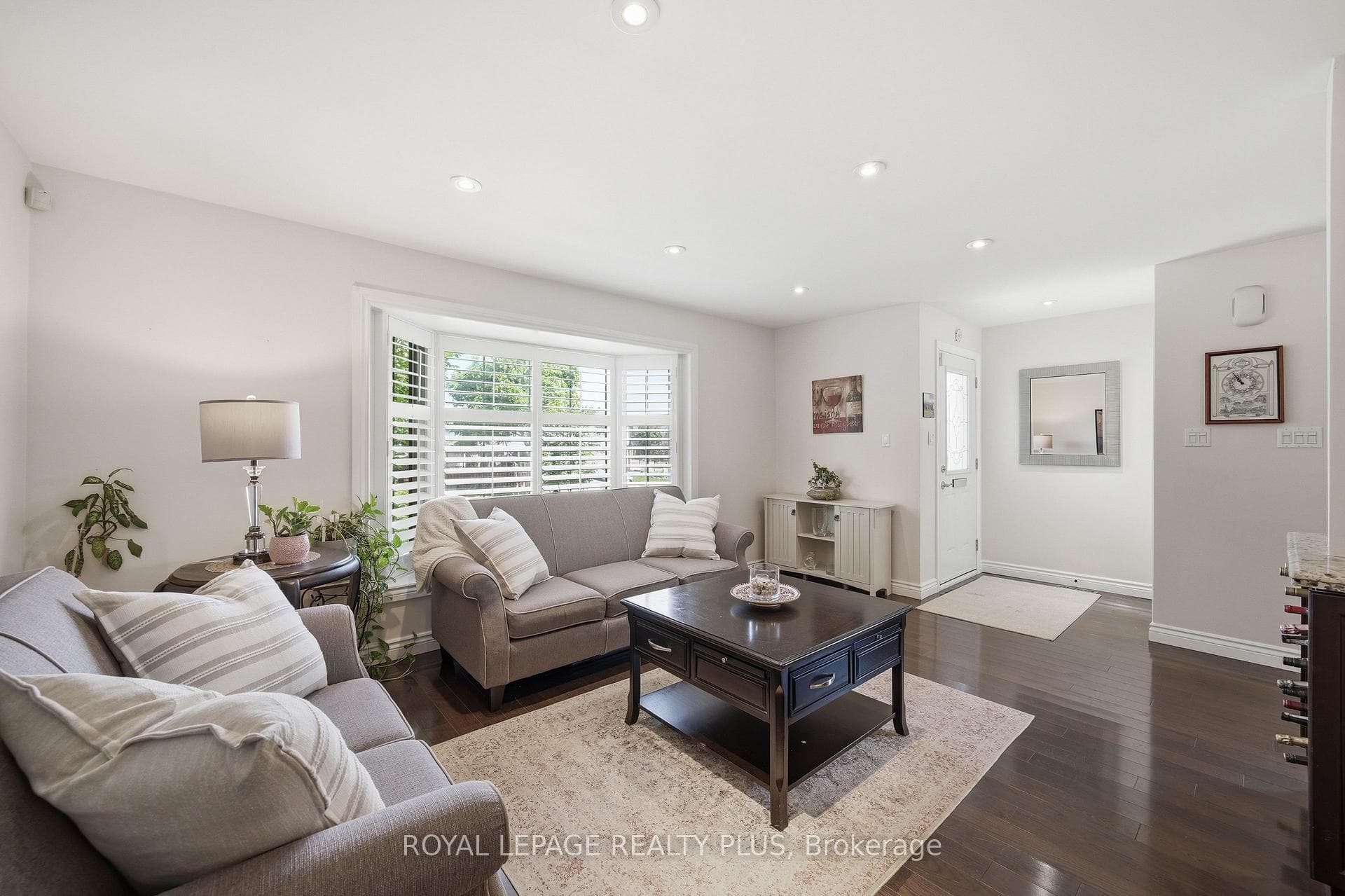 6 Merrydrew Court photo 10
