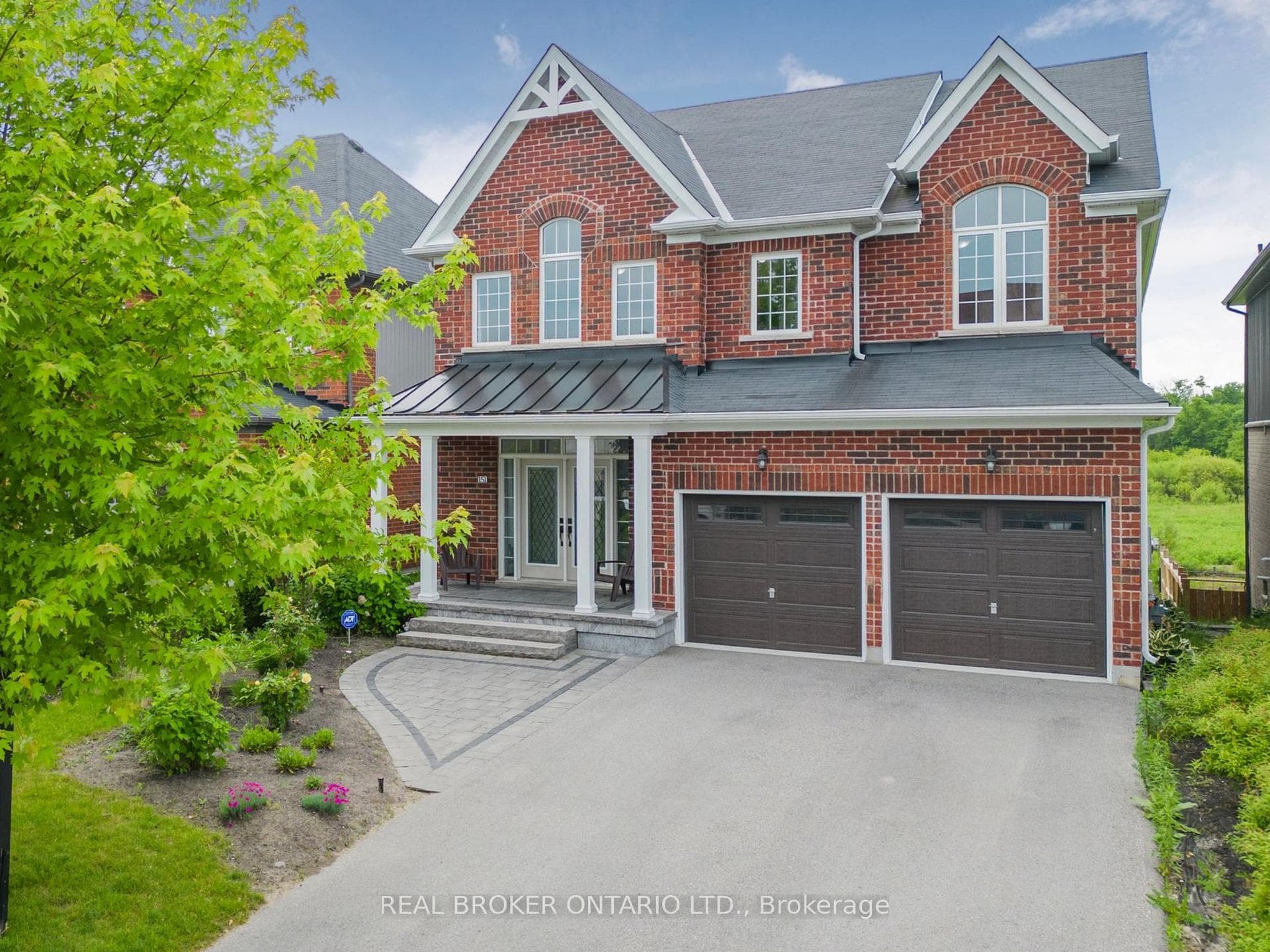 151 Gold Park Gate photo 1