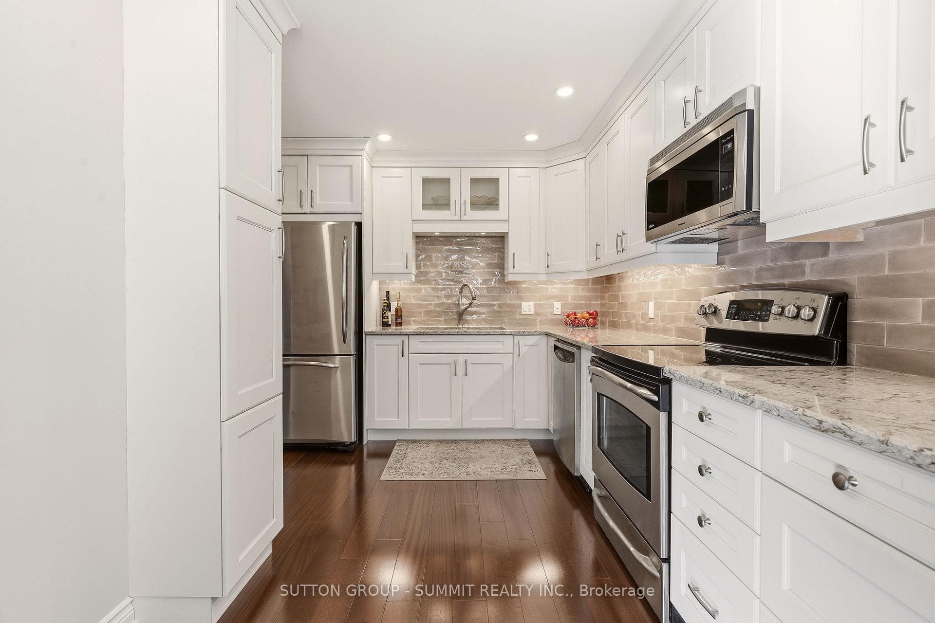 570 Forestwood Crescent Unit 24 photo 7