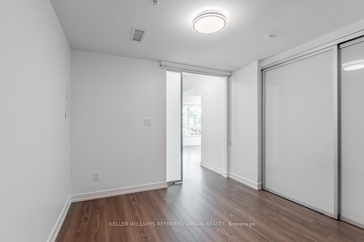 377 Madison Avenue Unit 519 photo 14