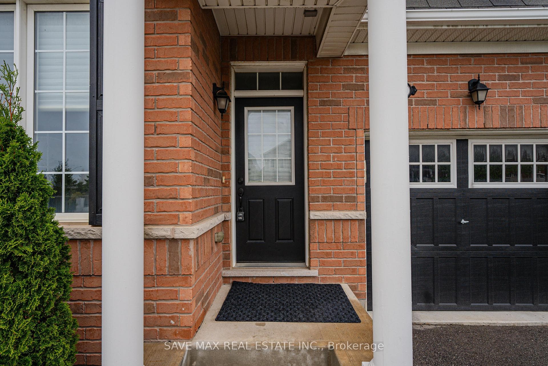 305 Trudeau Drive photo 3