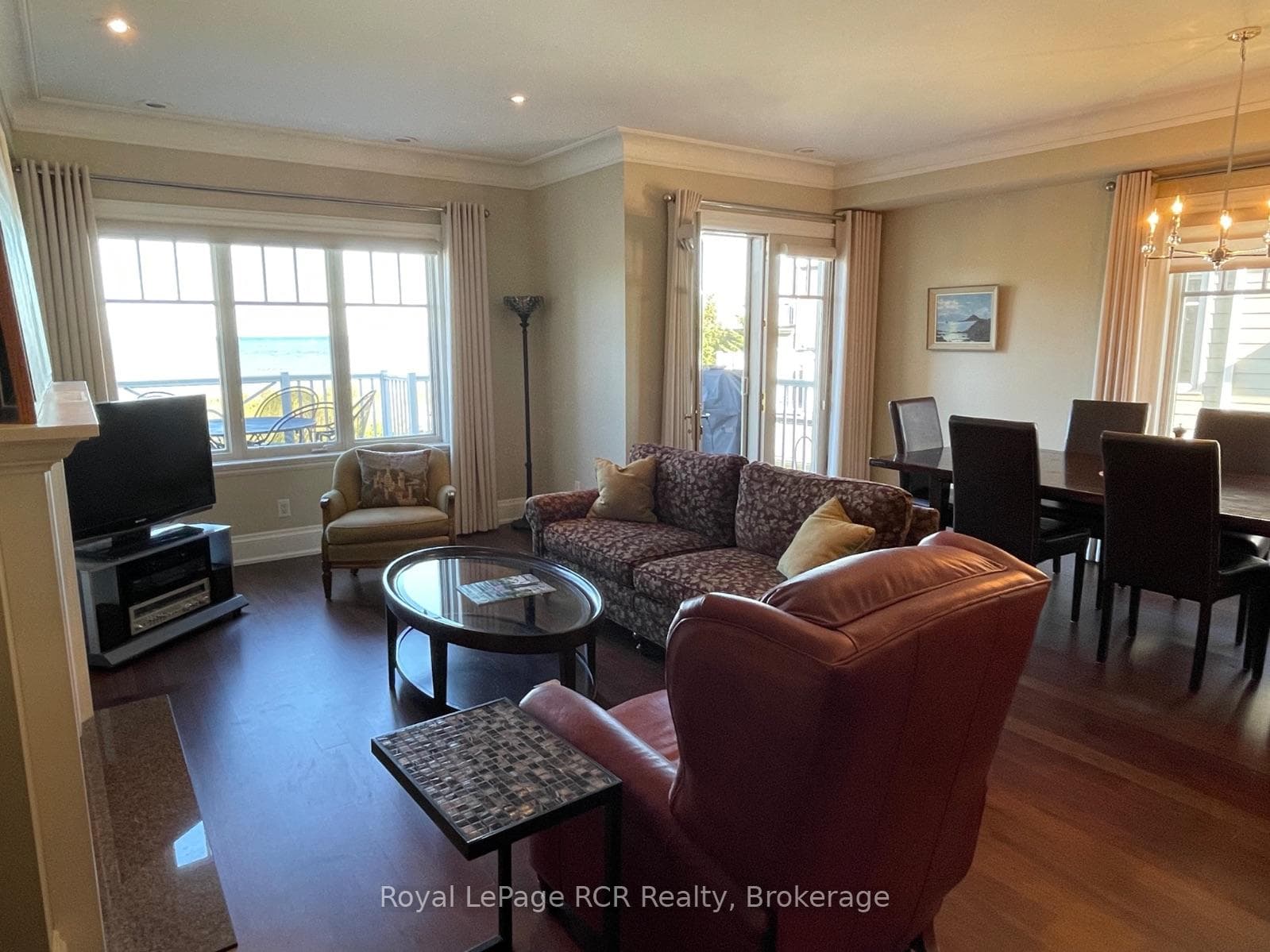 40 TROTT Boulevard Unit 402 photo 10