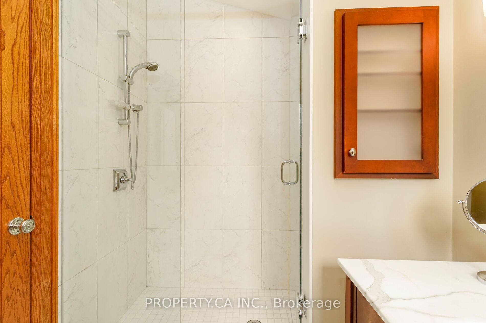 59 Brumell Avenue photo 32