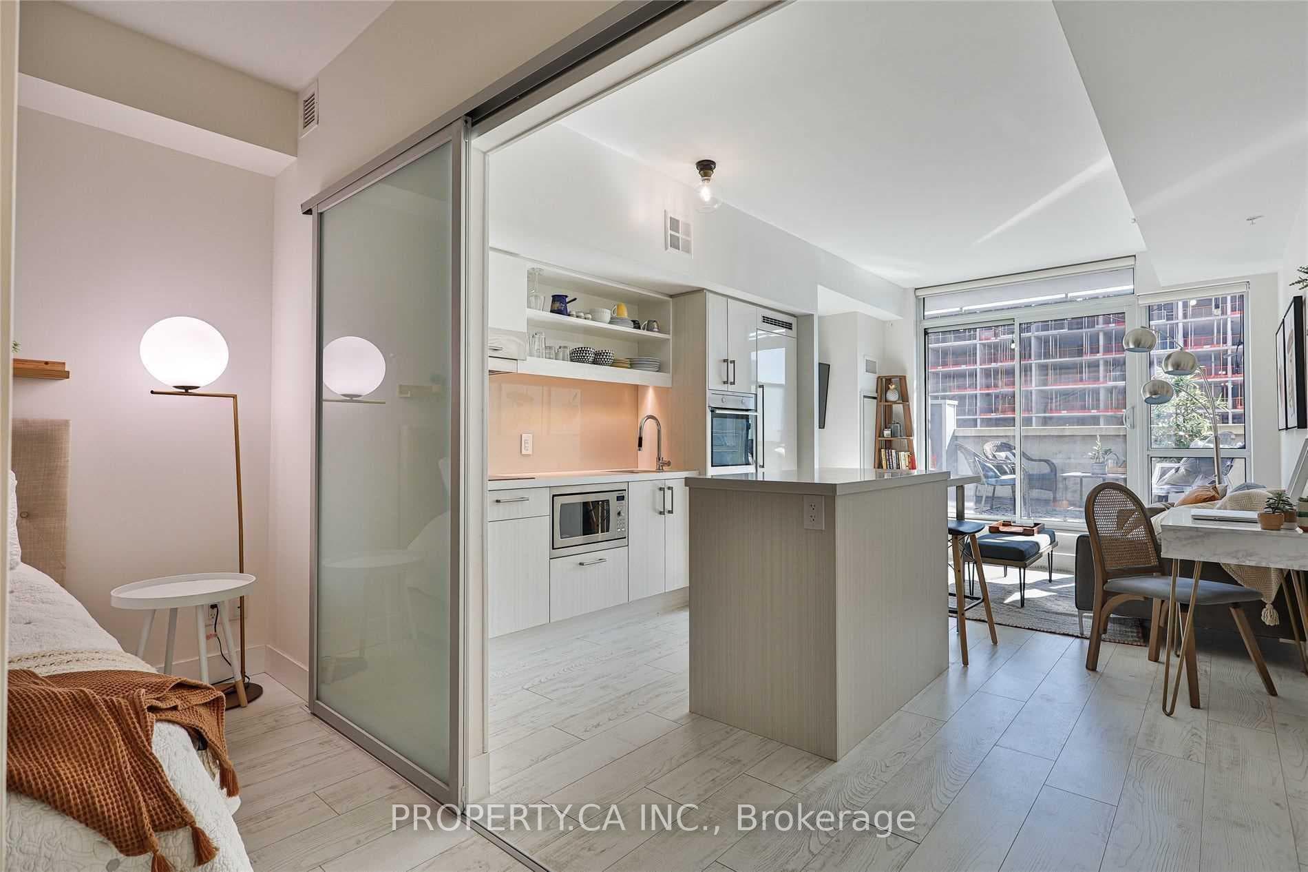 39 Sherbourne Street Unit 401 photo 11