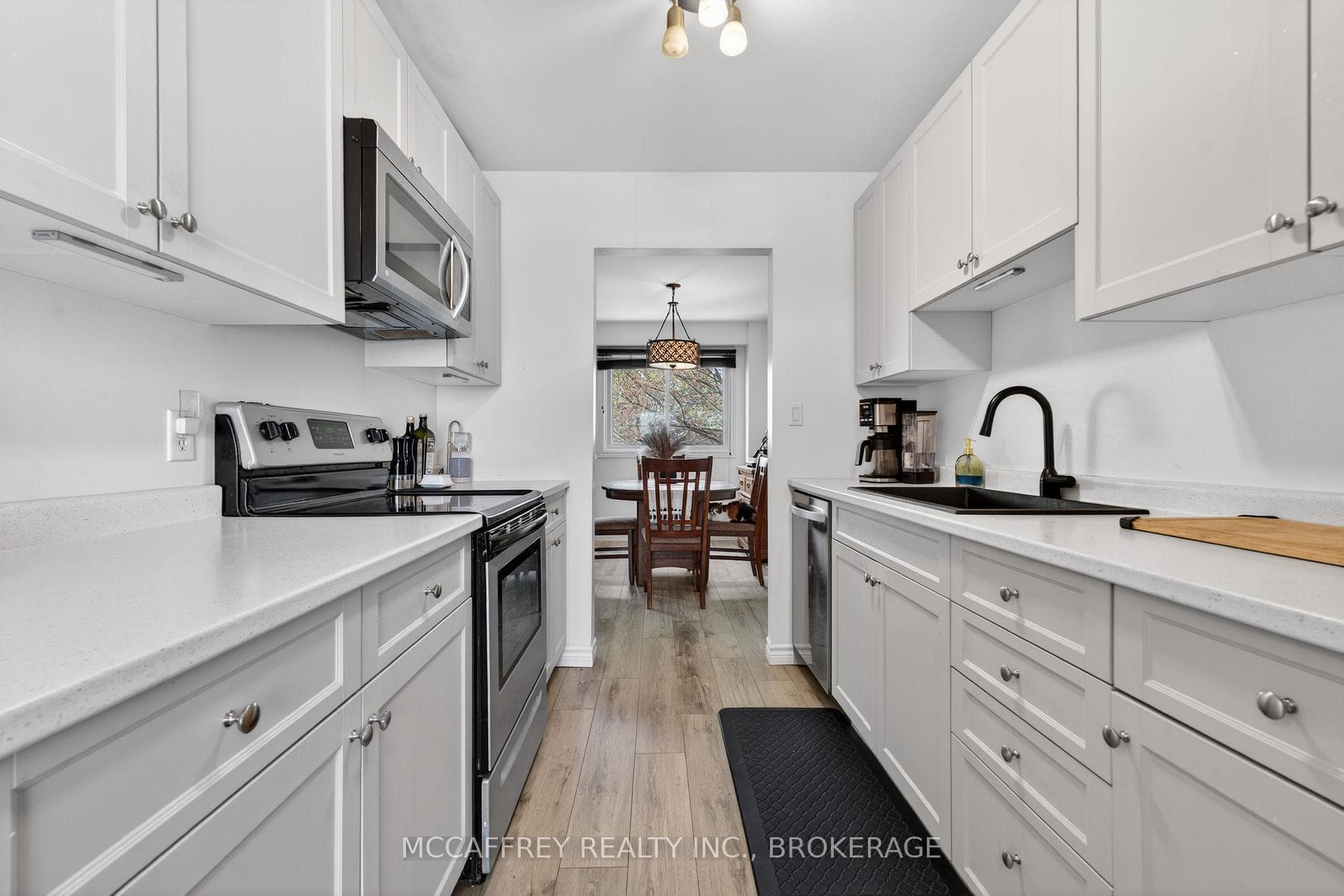 596 Whistler Terrace photo 10