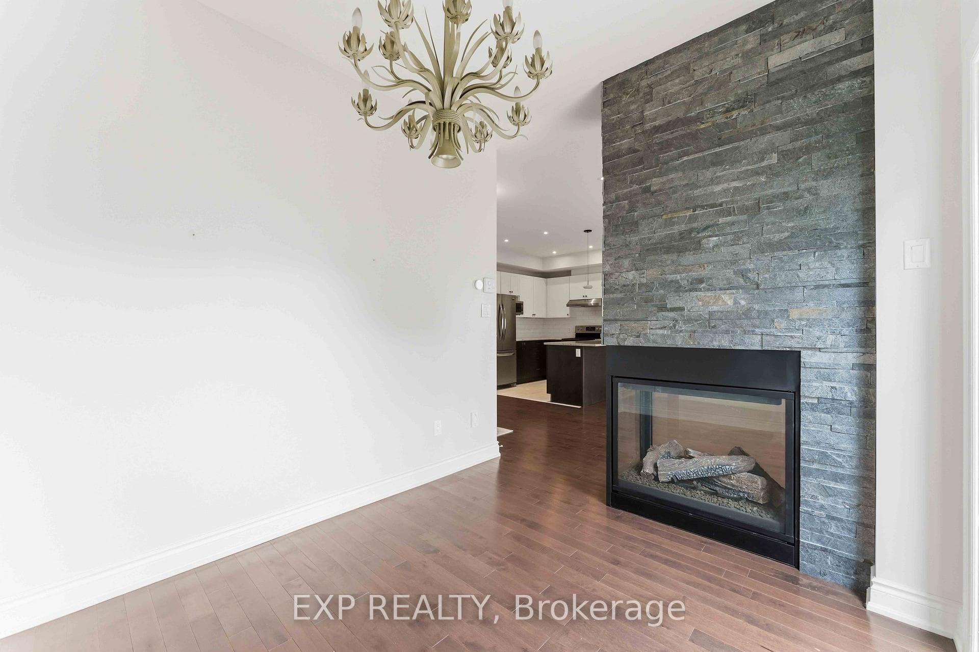 979 Admiral Avenue photo 10